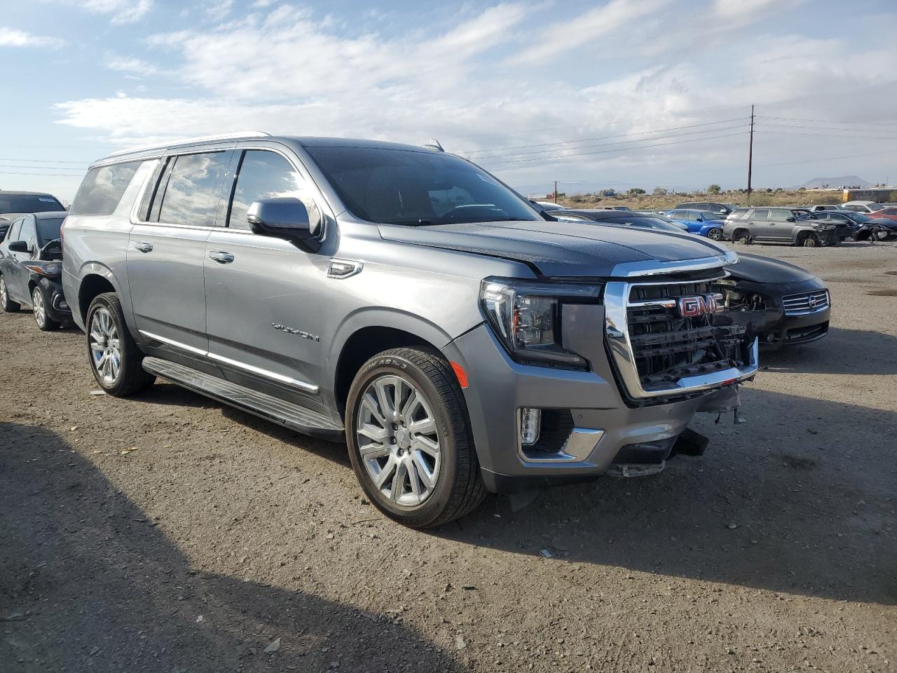 2021 GMC Yukon - Image 4