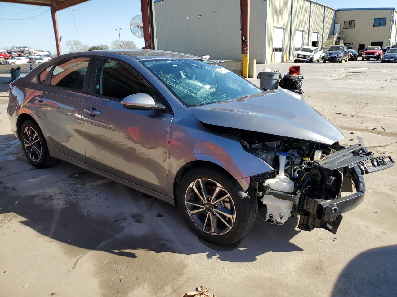 2023 Kia Forte - Image 4