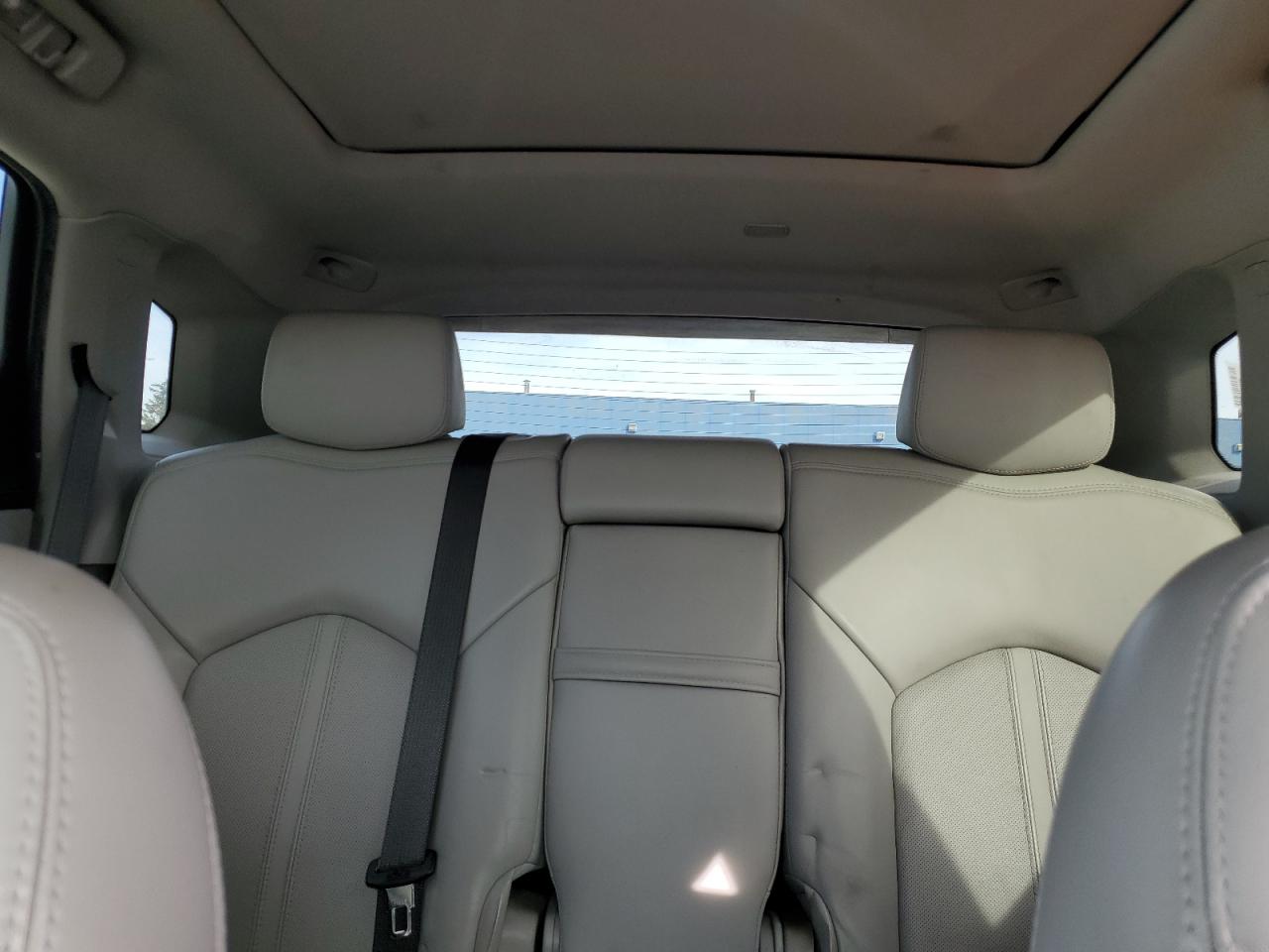 2014 Cadillac SRX - Image 10