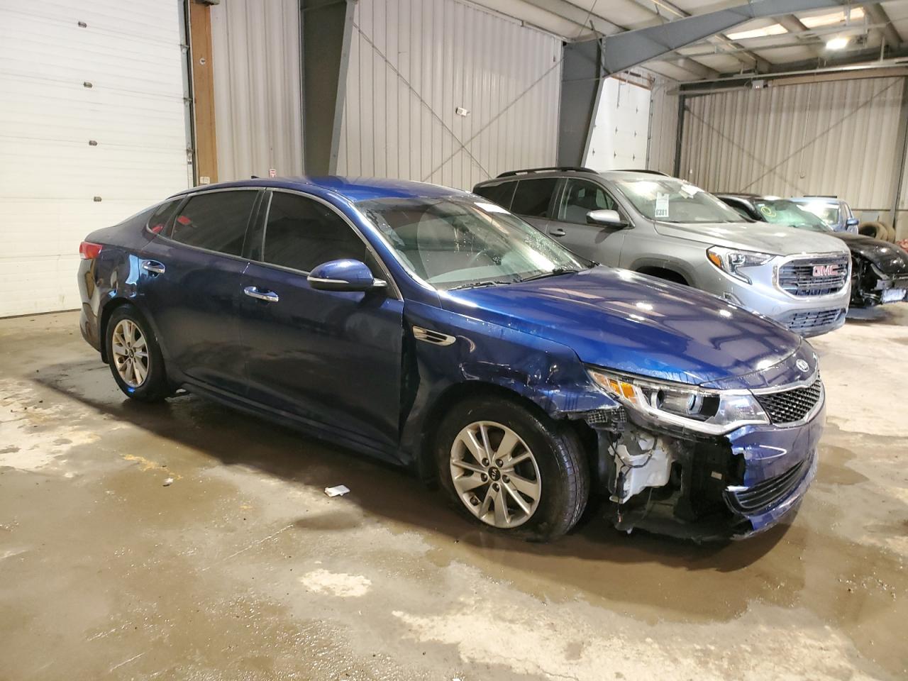2016 Kia Optima - Image 4
