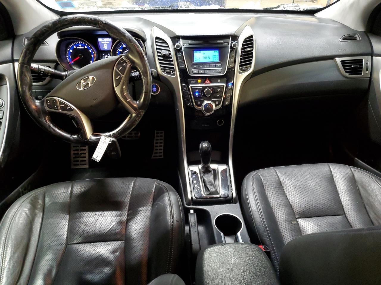 2014 Hyundai Elantra - Image 8