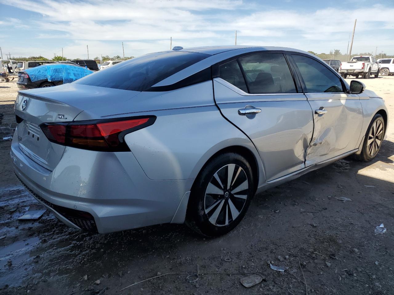 2019 Nissan Altima - Image 3