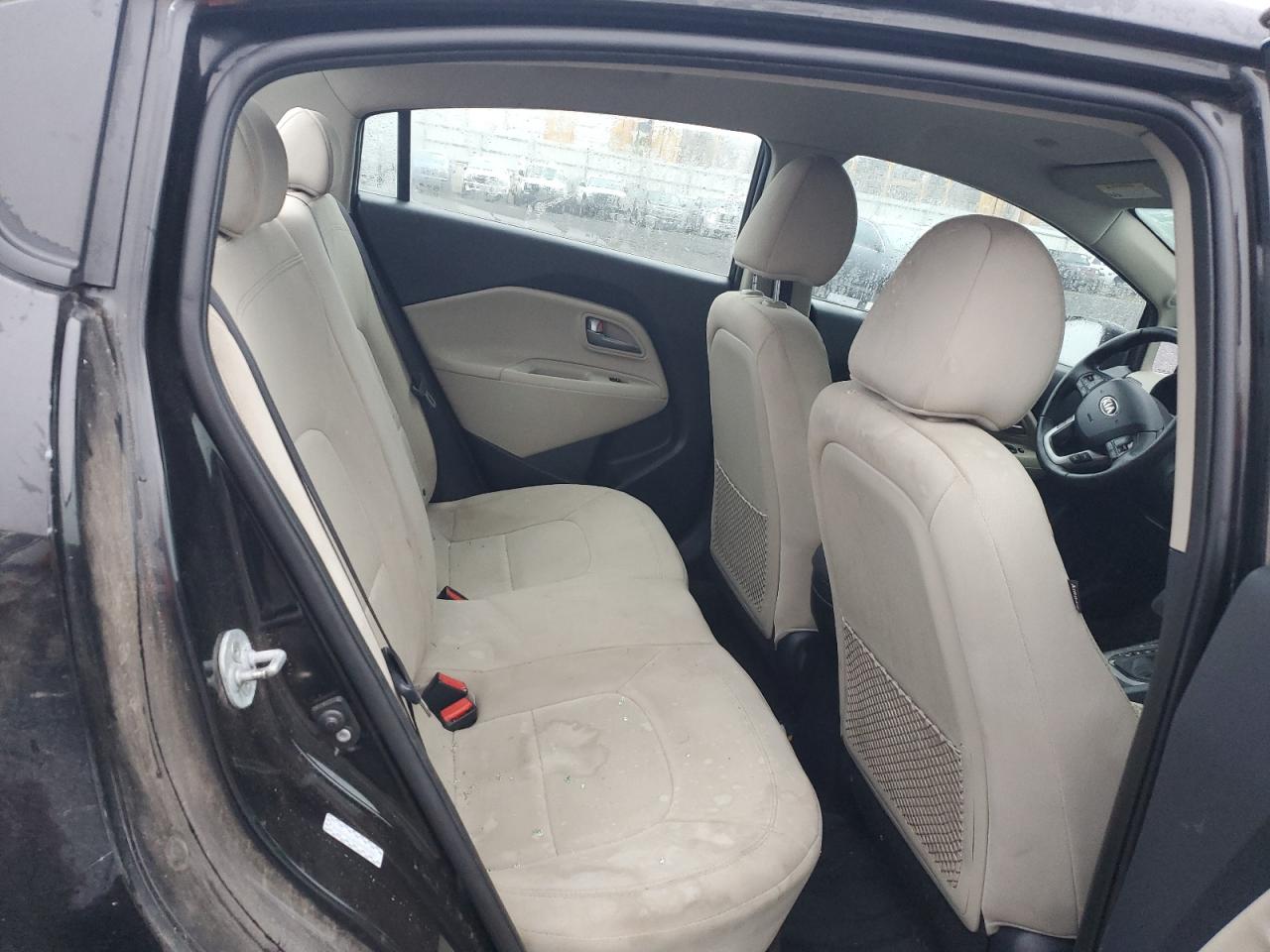 2013 Kia Rio - Image 10