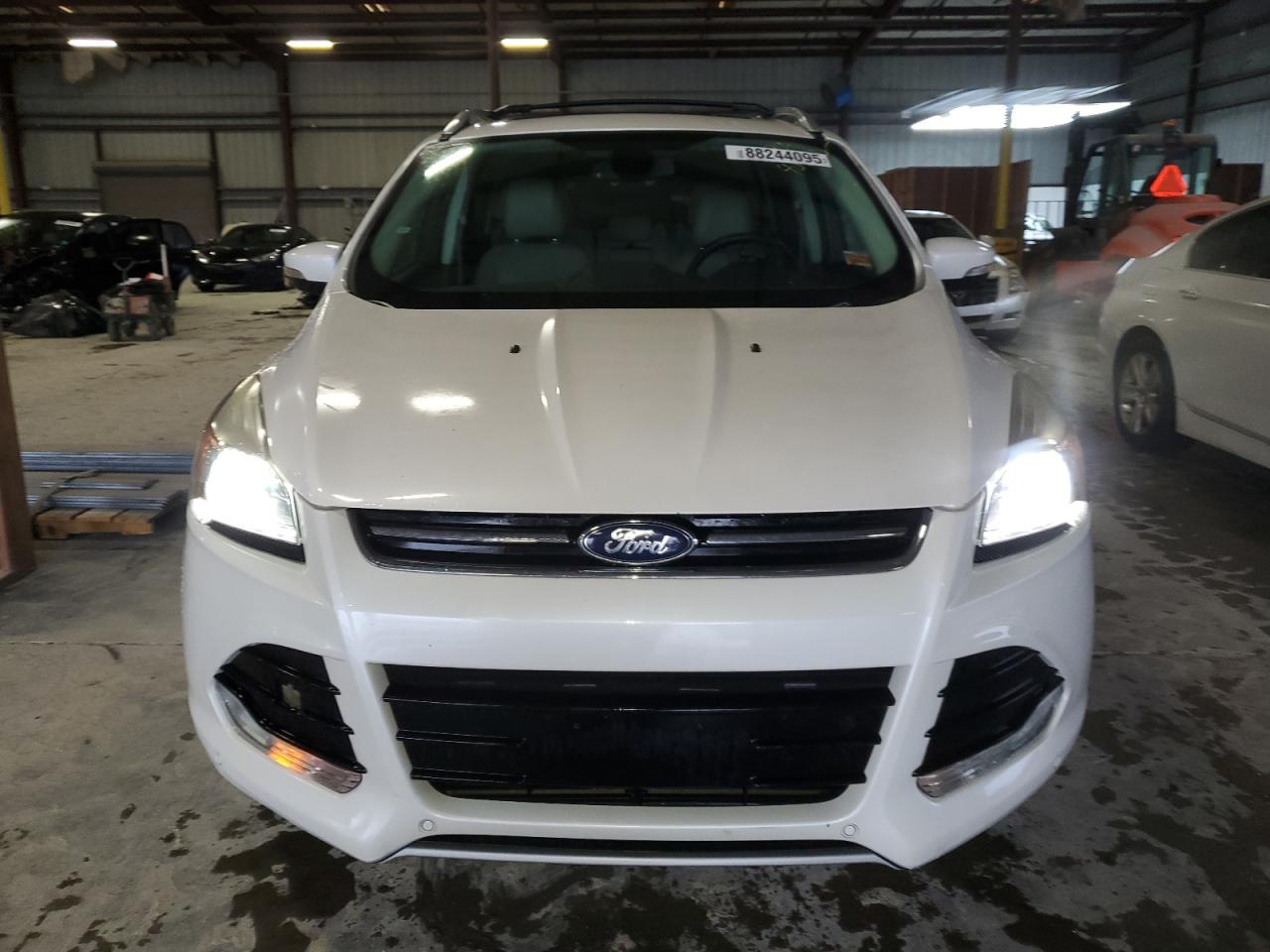 VIN 1FMCU0JX3EUA21675 2014 FORD ESCAPE no.5