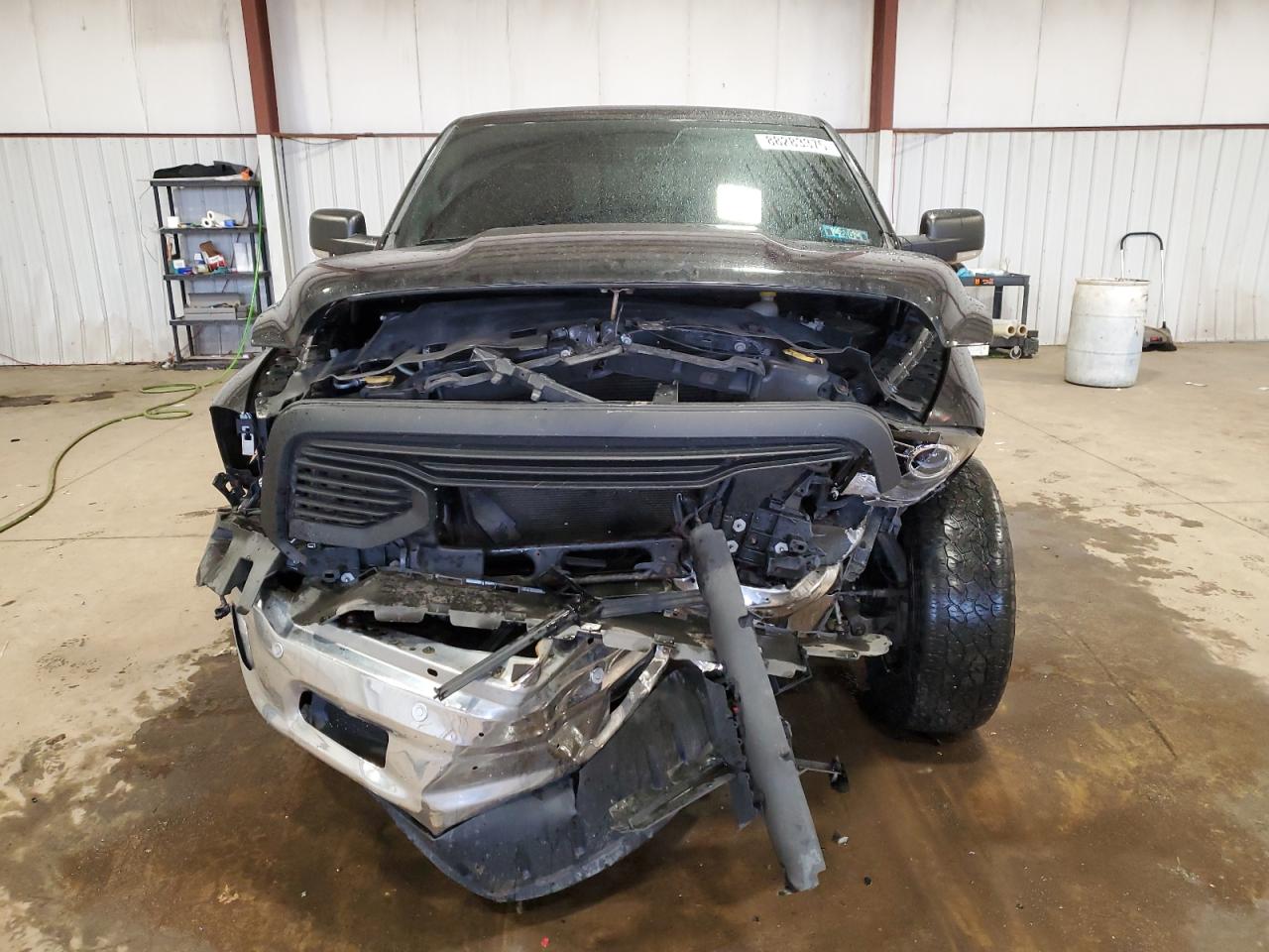 2016 RAM 1500 - Image 5