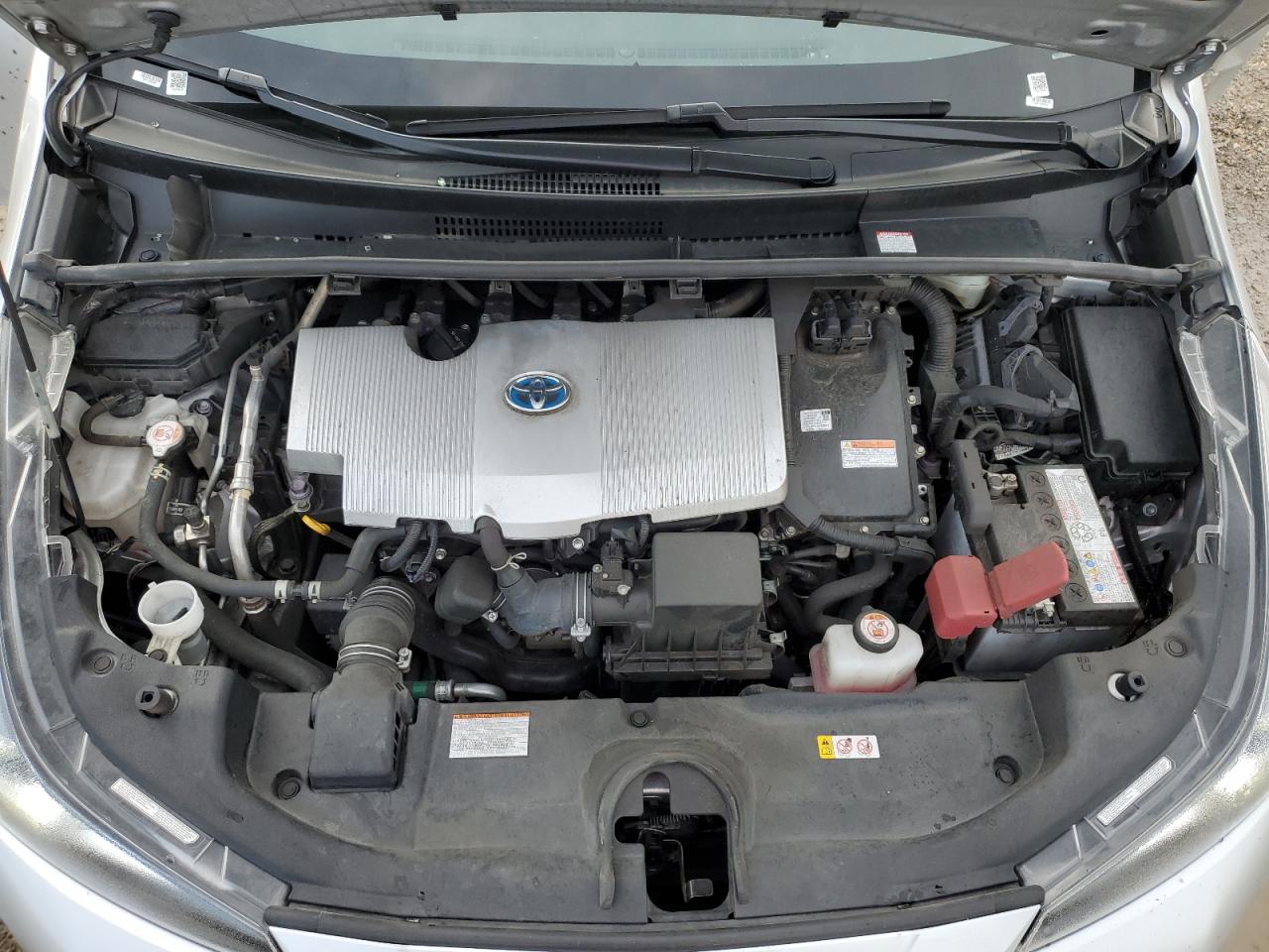2022 Toyota Prius - Image 13