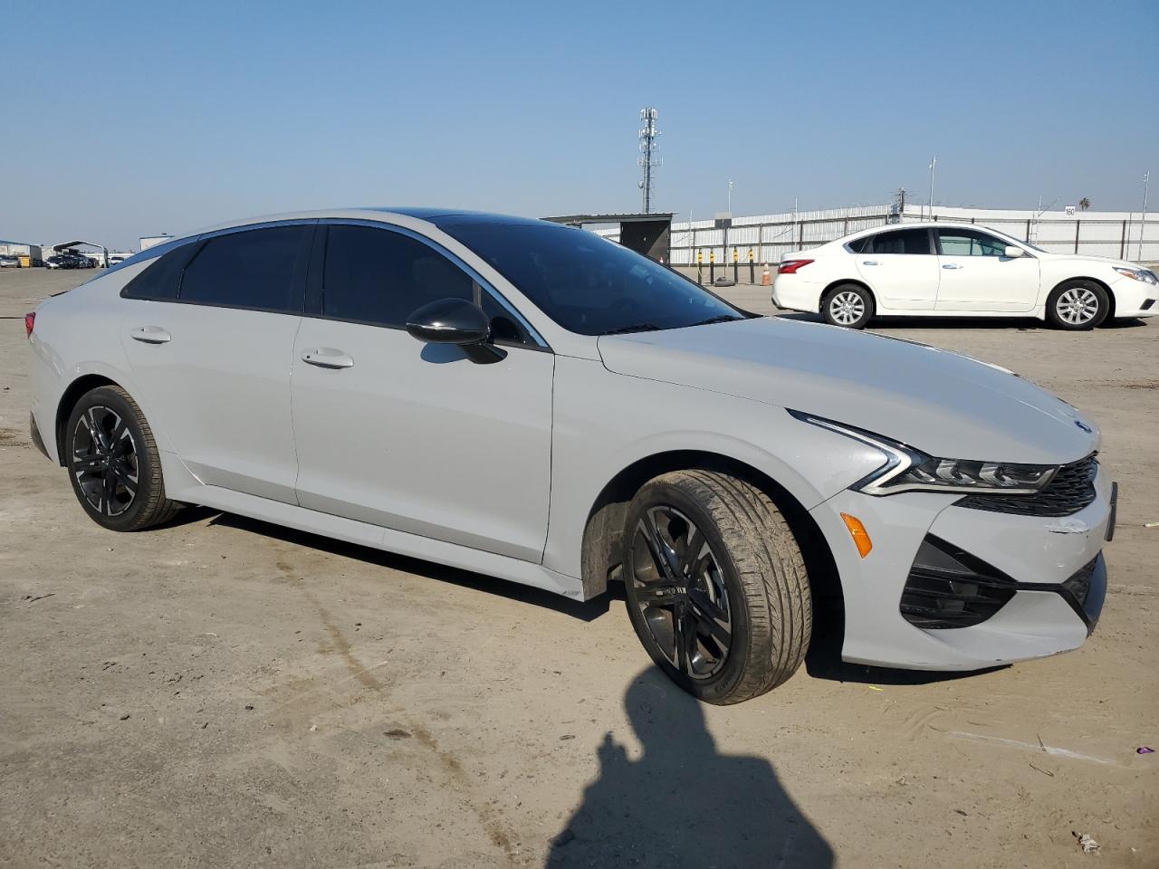 2021 Kia K5 - Image 4