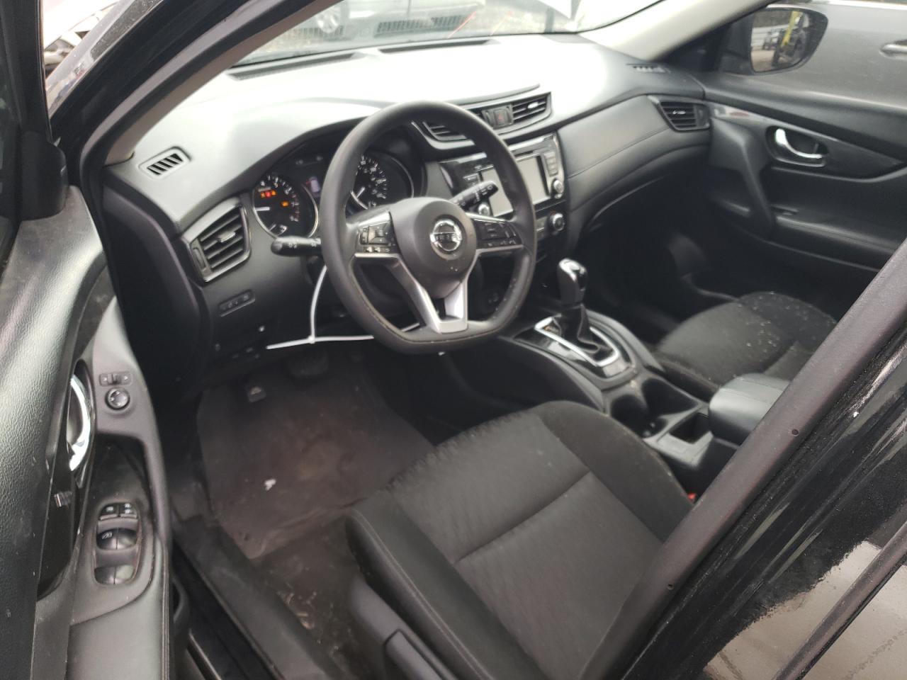 2018 Nissan Rogue - Image 8