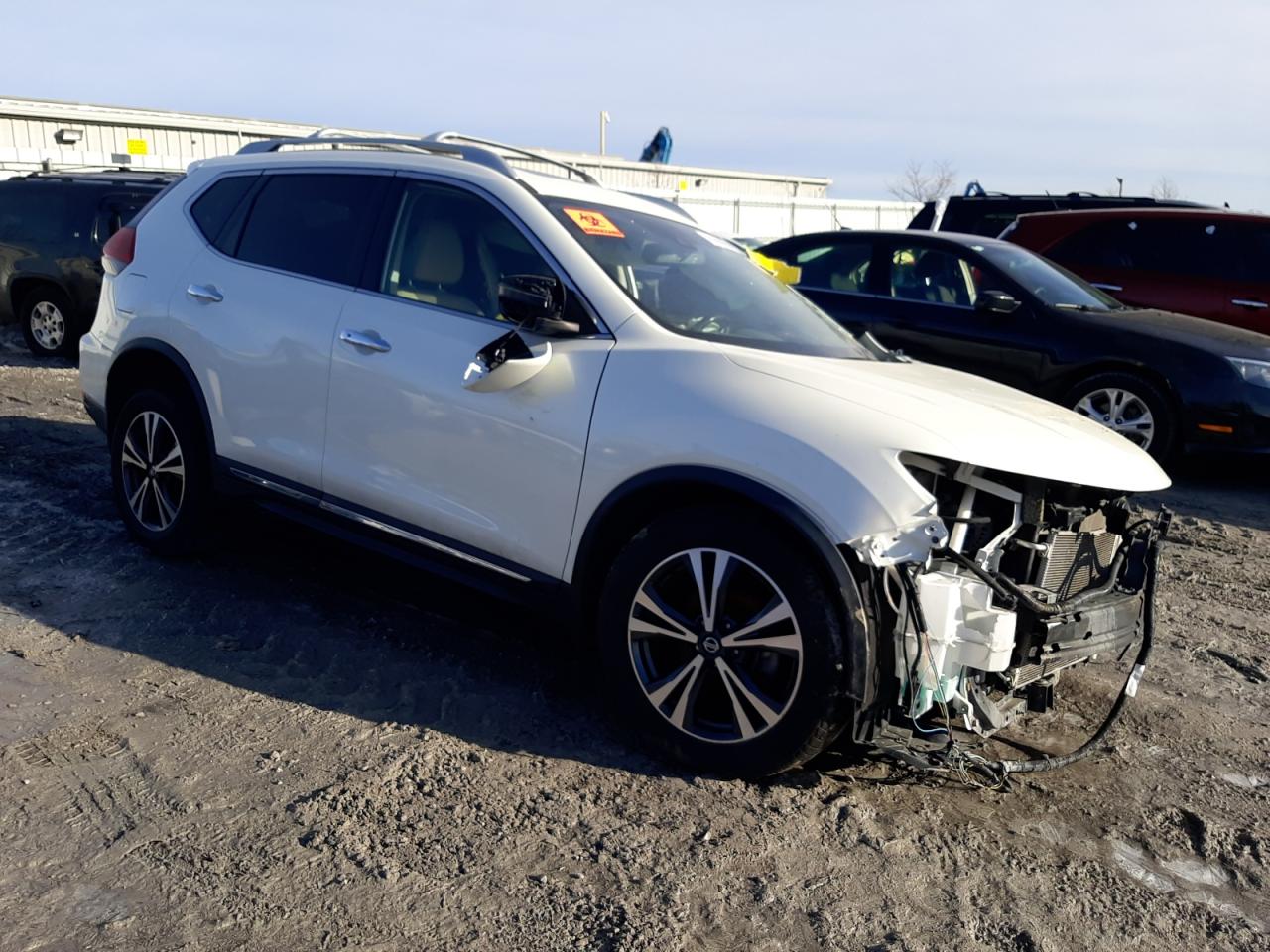 2017 Nissan Rogue - Image 4