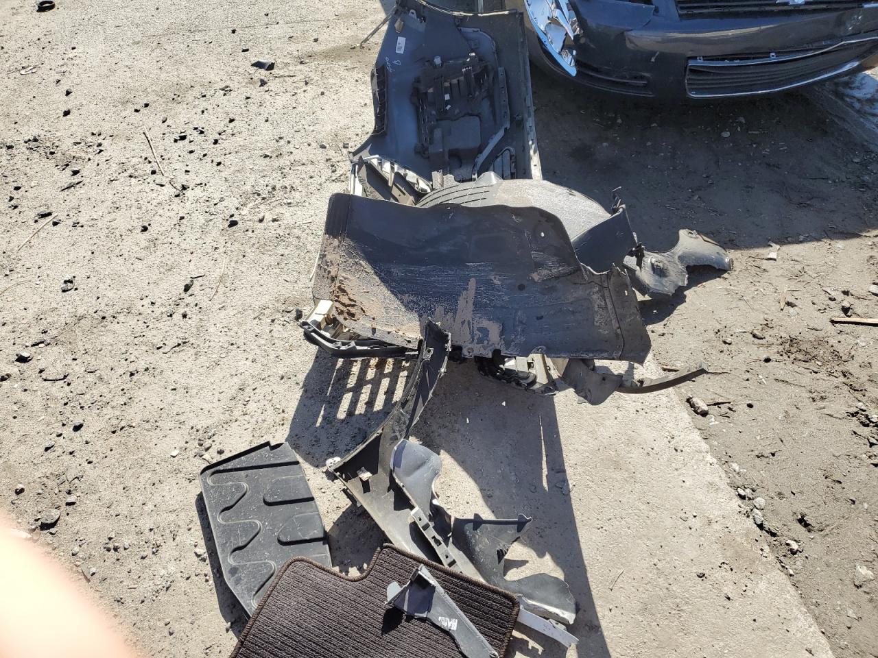 2017 Hyundai Santa Fe - Image 13