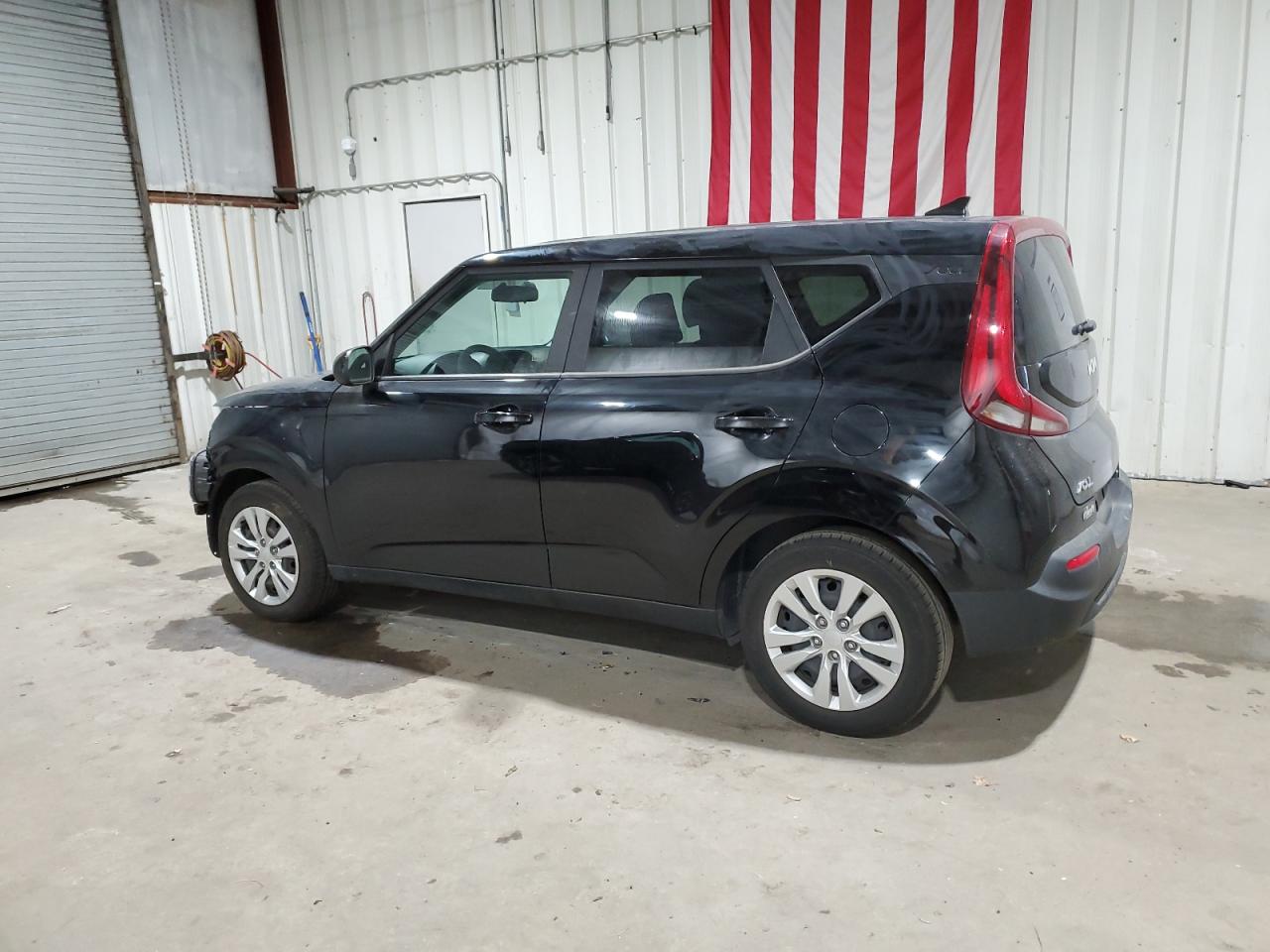 2022 Kia Soul - Image 2