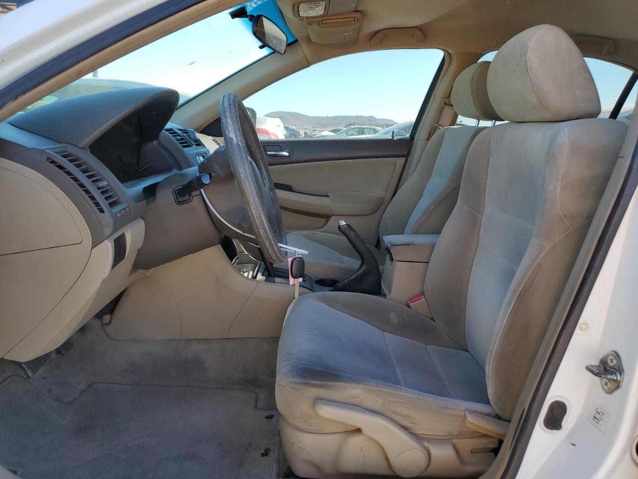 2004 Honda Accord Lx VIN: 1HGCM56394A175333 Lot: 87825445