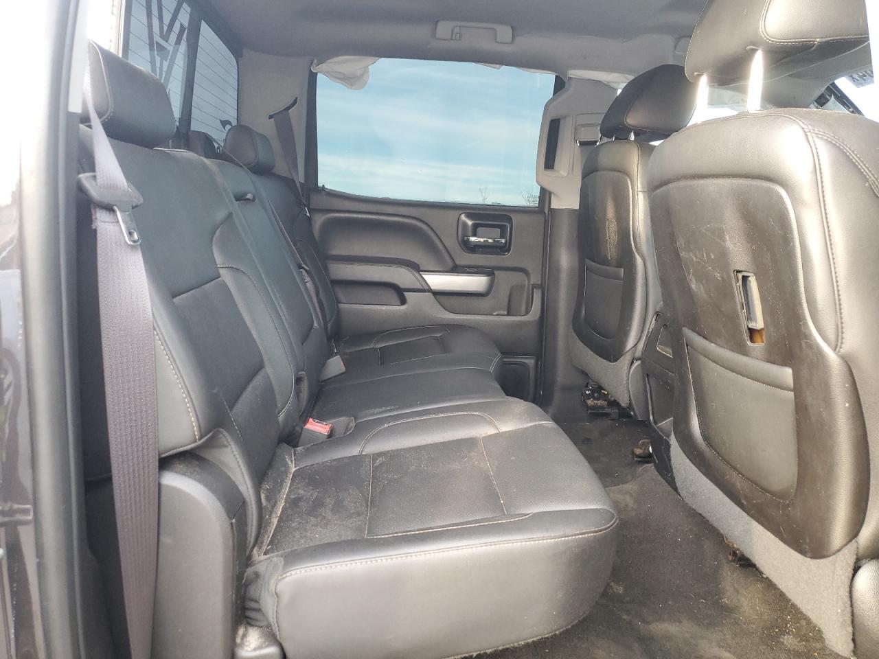 2014 Chevrolet Silverado - Image 10