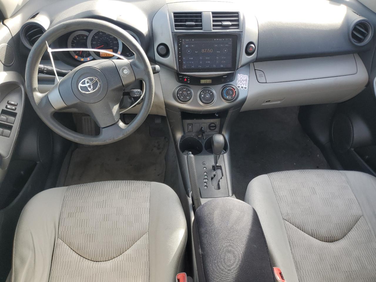 2010 Toyota RAV 4 - Image 8