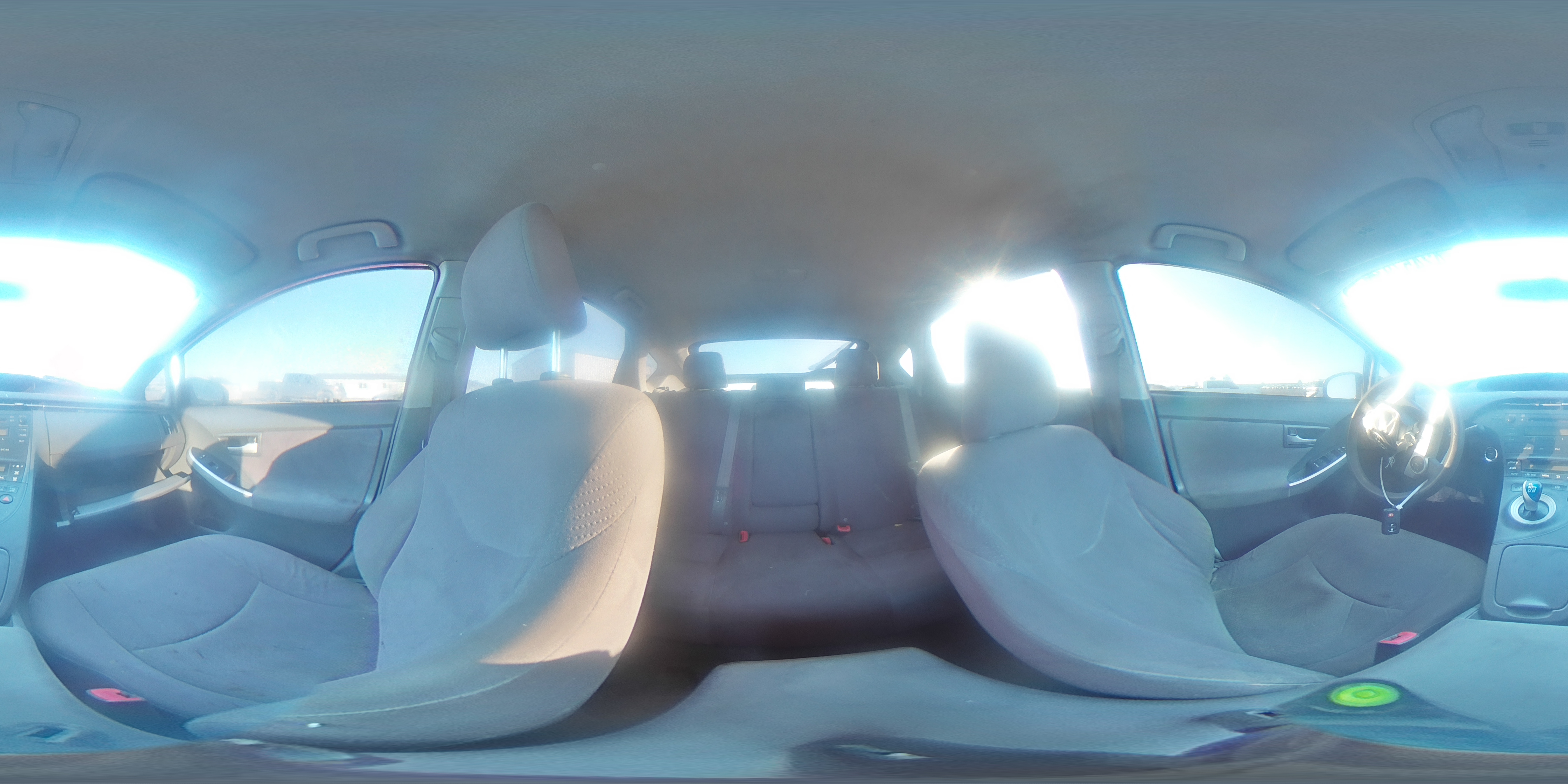 2010 Toyota Prius - Image 12