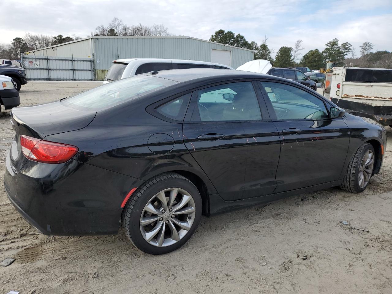 2016 Chrysler 200 - Image 3