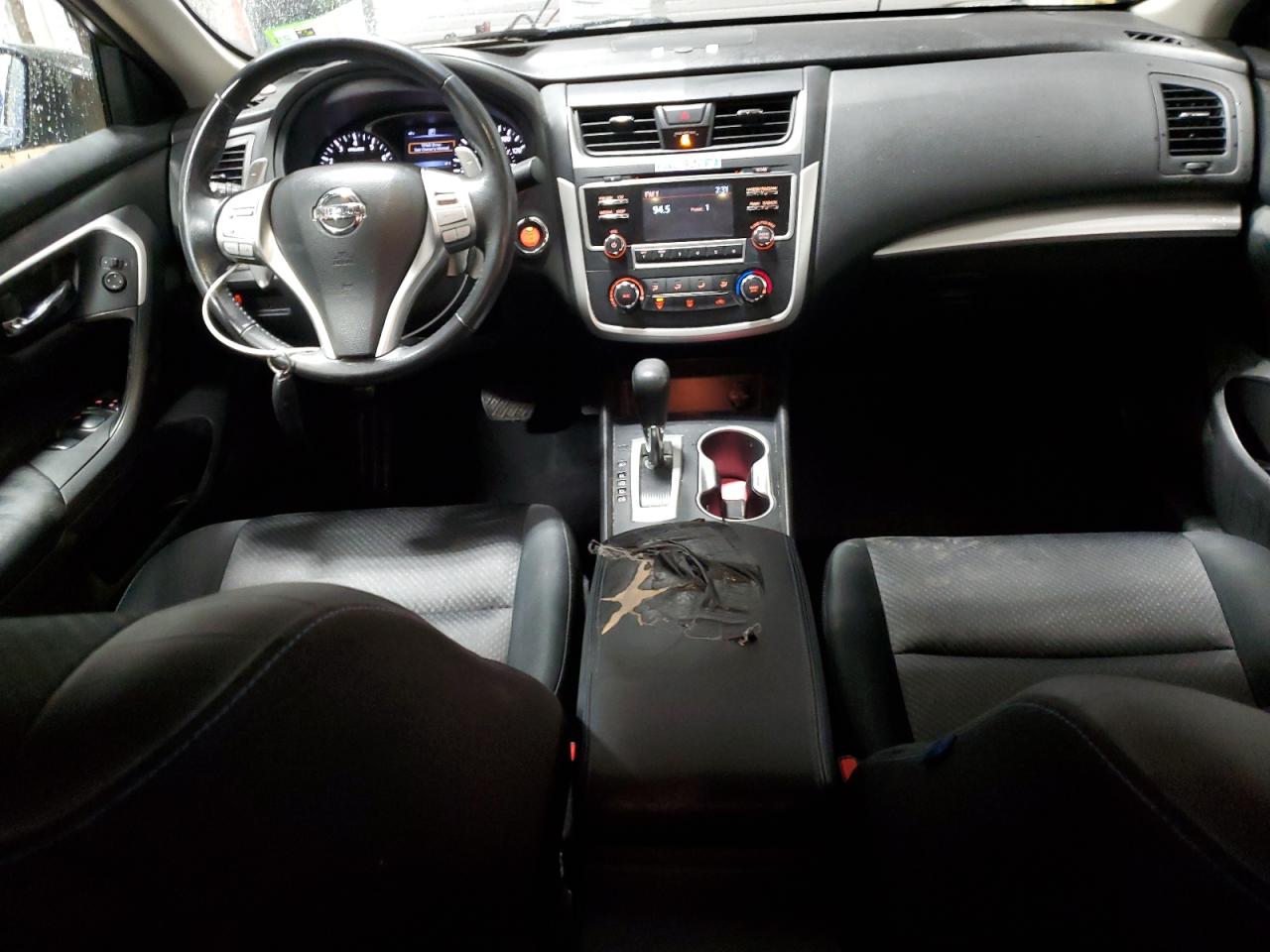 2016 Nissan Altima - Image 8