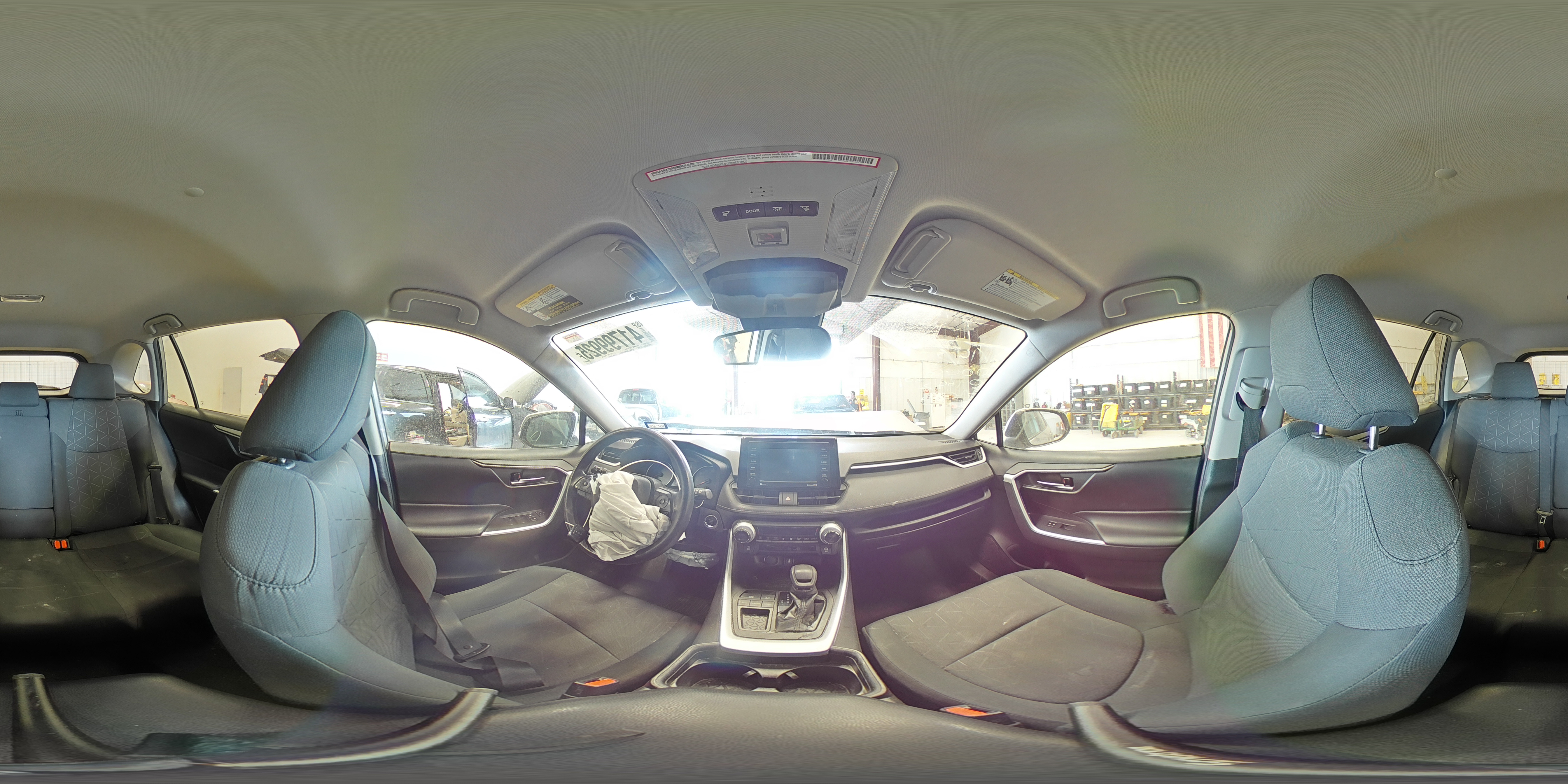 2021 Toyota RAV 4 - Image 13