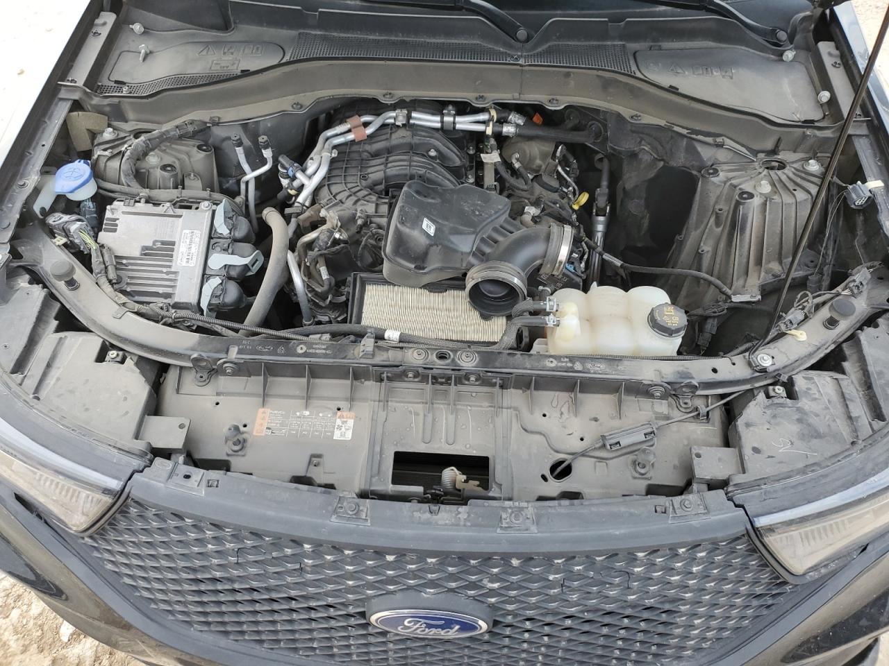 2022 Ford Explorer - Image 12