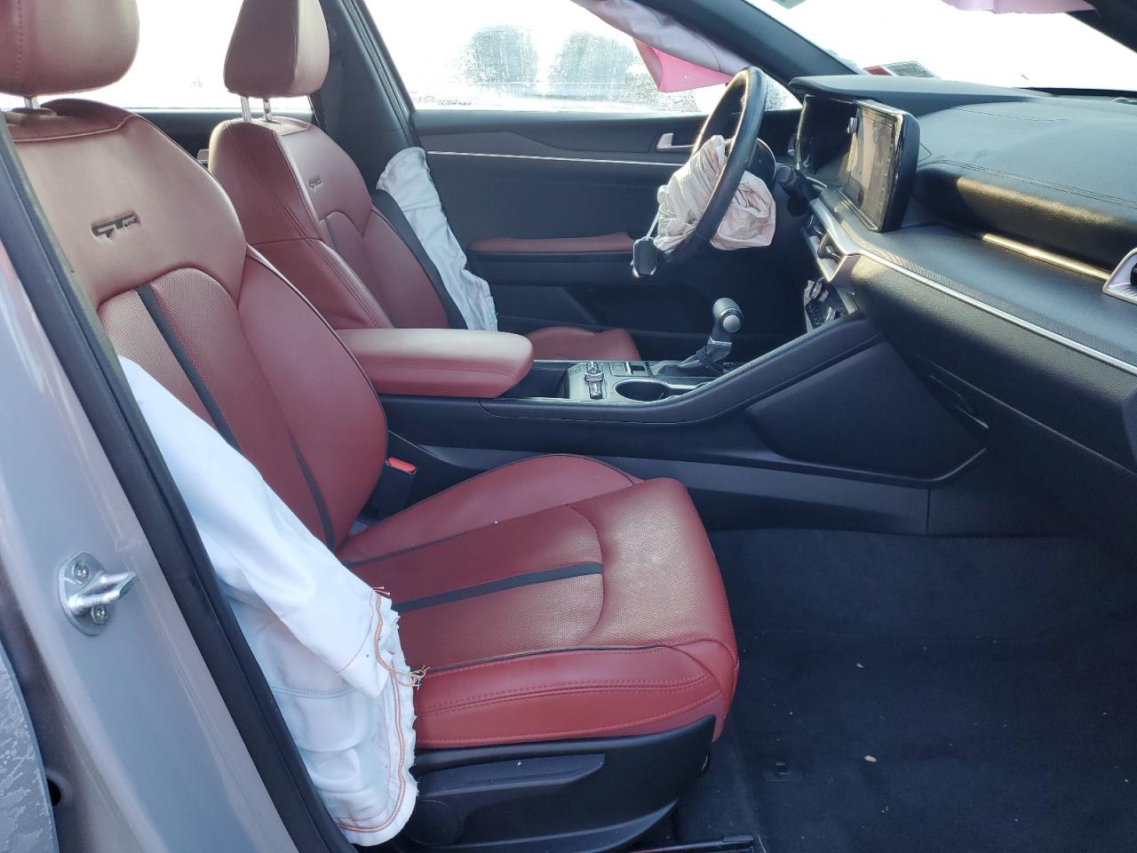 2022 Kia K5 - Image 7
