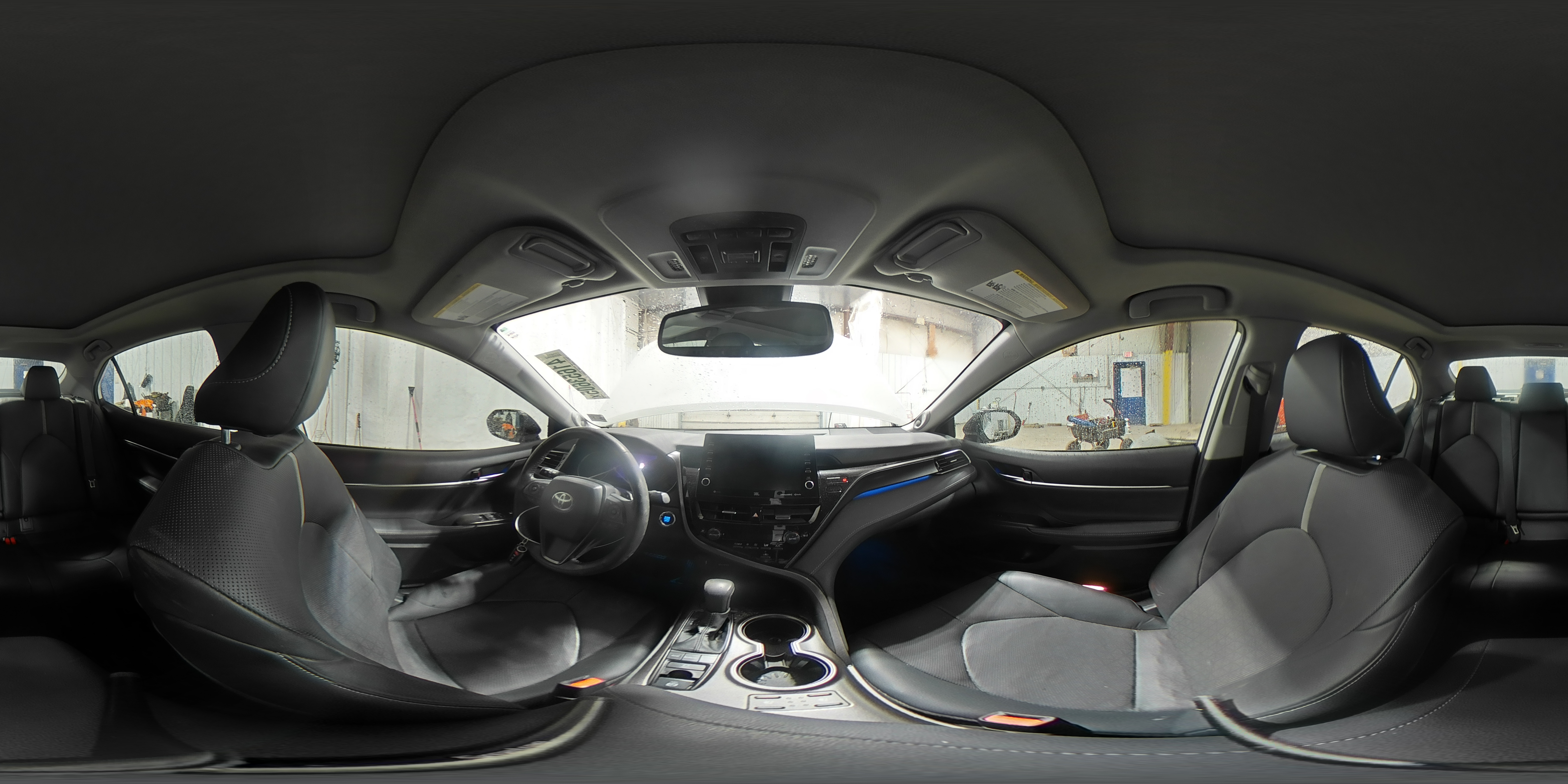 2022 Toyota Camry - Image 15