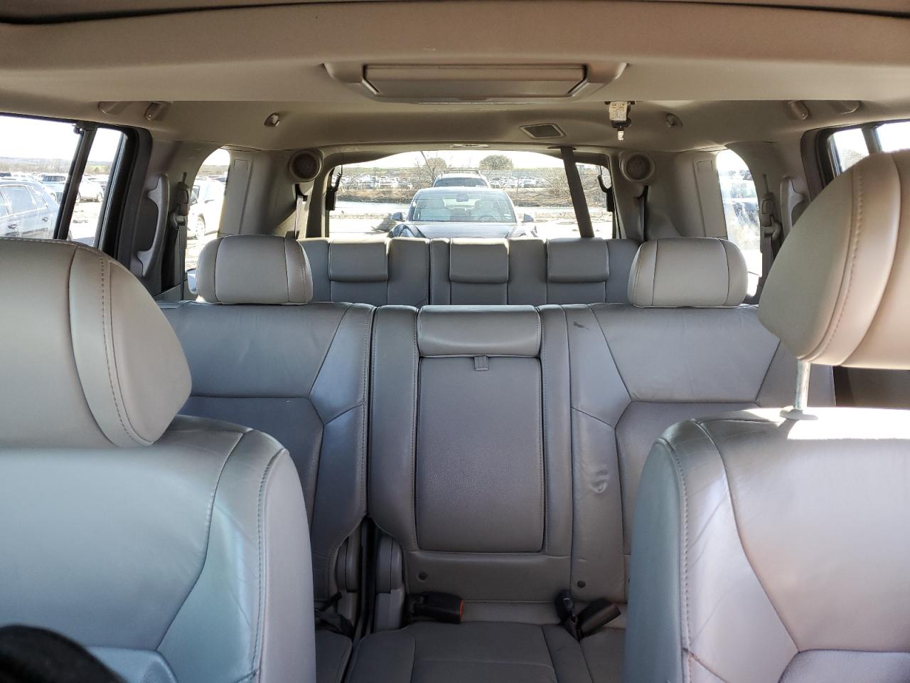 2010 Honda Pilot - Image 10