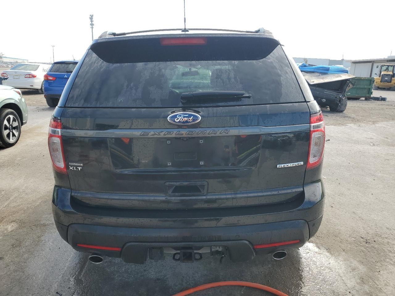 2015 Ford Explorer - Image 6