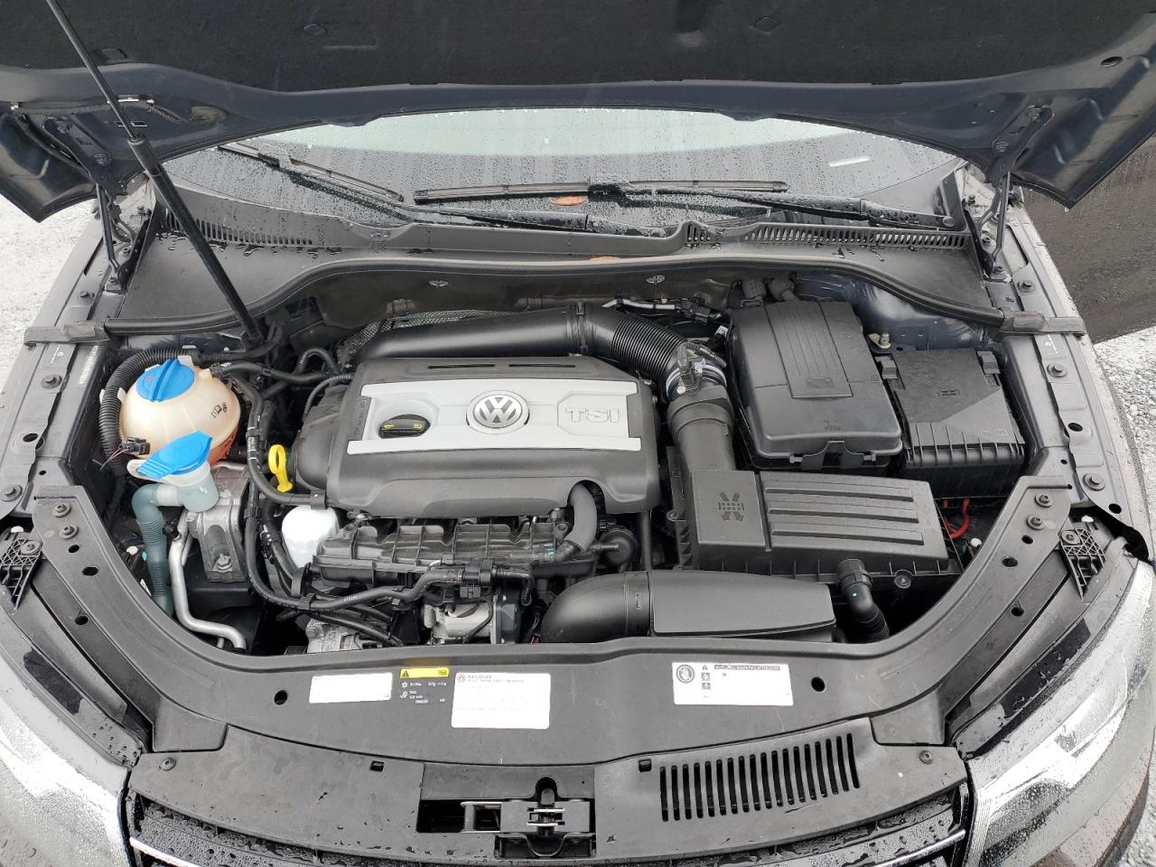 2014 Volkswagen Eos - Image 11