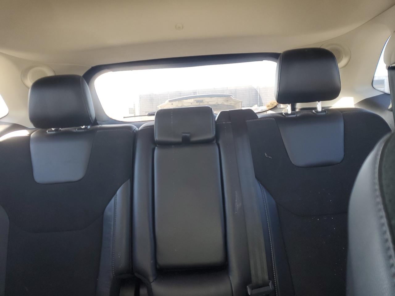 2016 Ford Edge - Image 10
