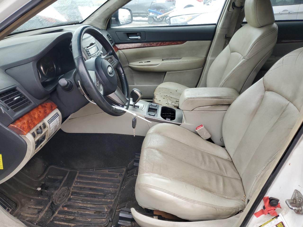 2011 Subaru Outback - Image 7