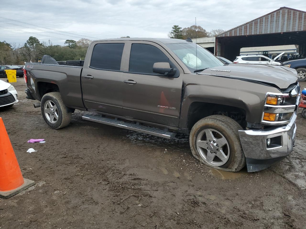 2015 Chevrolet Silverado - Image 4