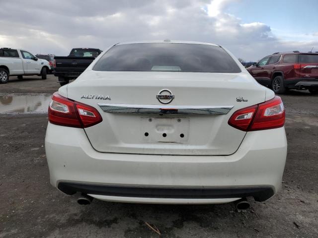  NISSAN ALTIMA 2017 Biały