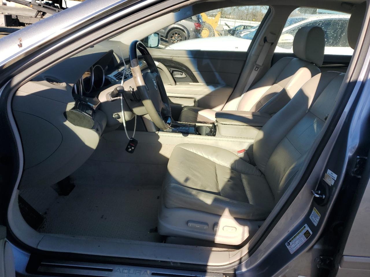 2011 Acura RL - Image 7
