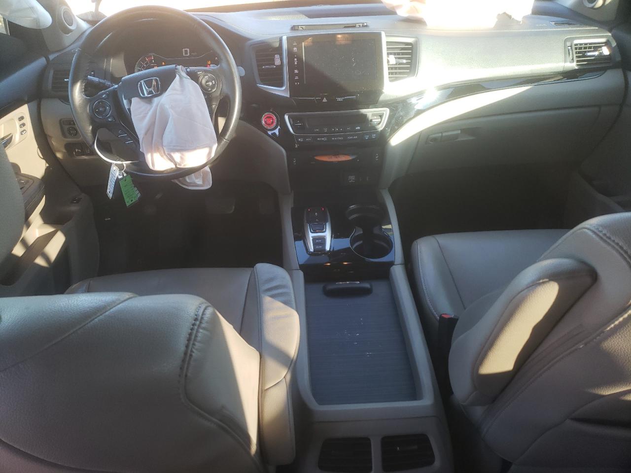 2018 Honda Pilot - Image 8
