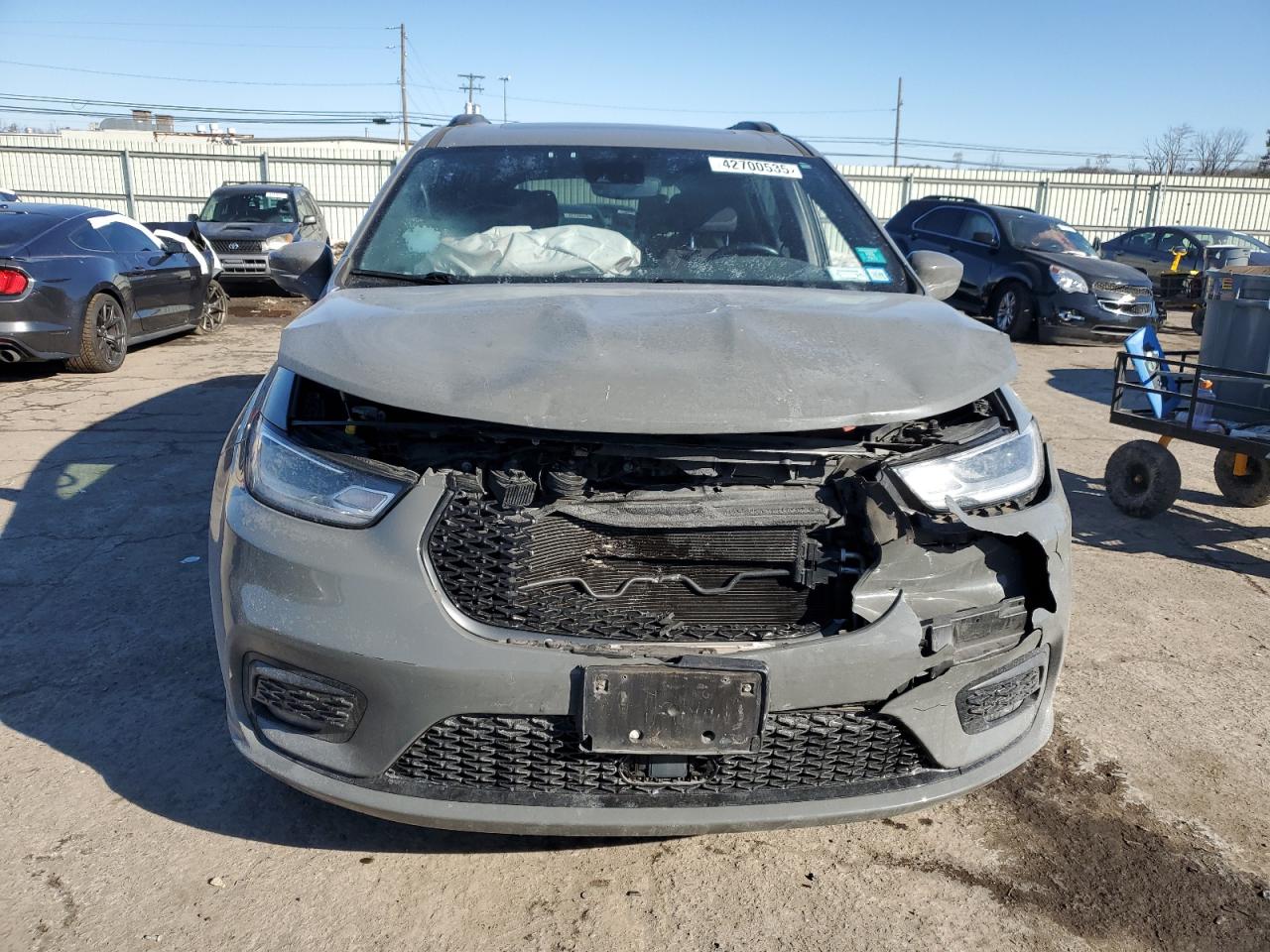 2021 Chrysler Pacifica - Image 4