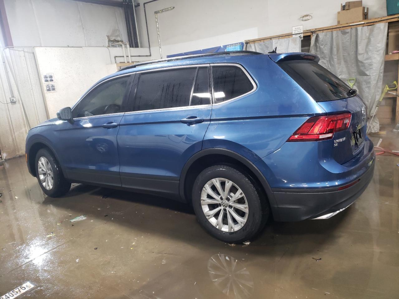 2019 Volkswagen Tiguan - Image 2