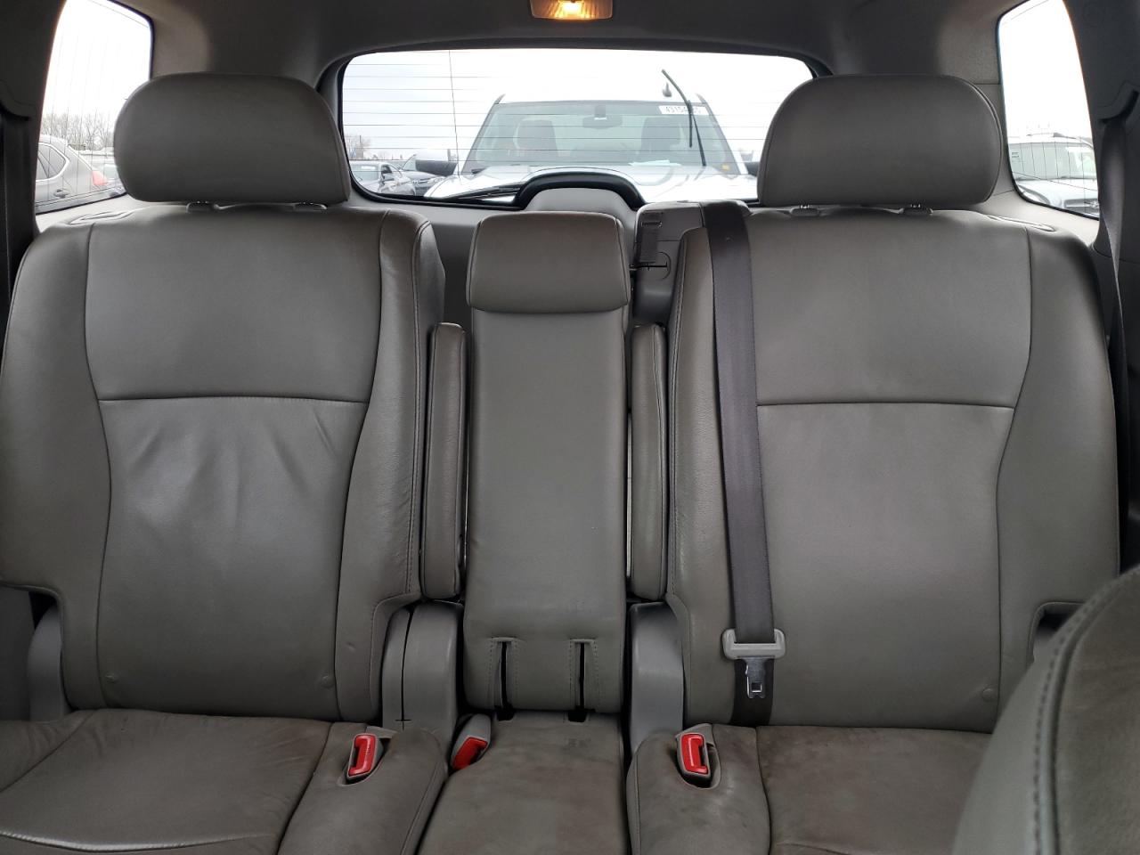 2012 Toyota Highlander - Image 10