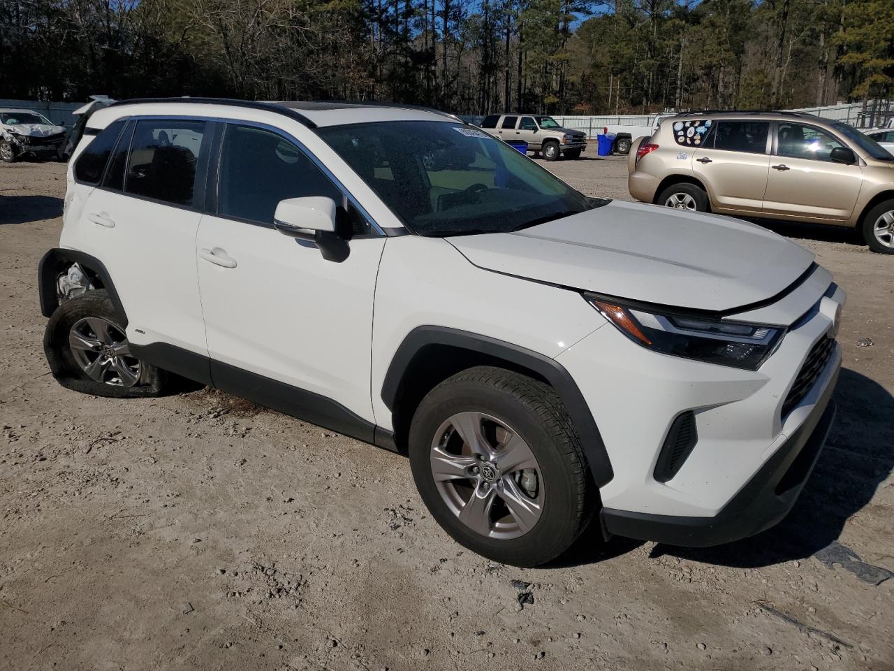 2023 Toyota RAV 4 - Image 4