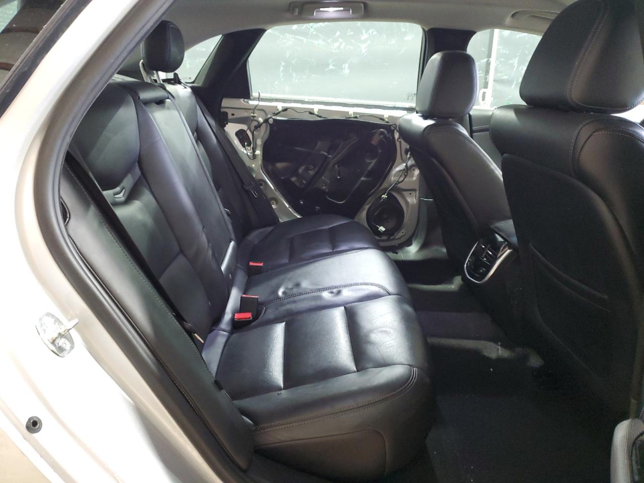 2017 Cadillac XTS - Image 10