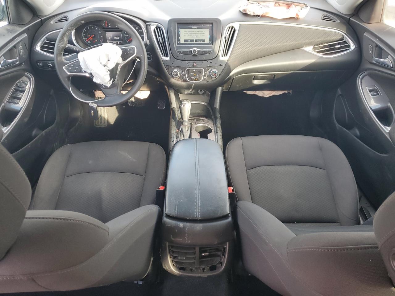 2018 Chevrolet Malibu - Image 8