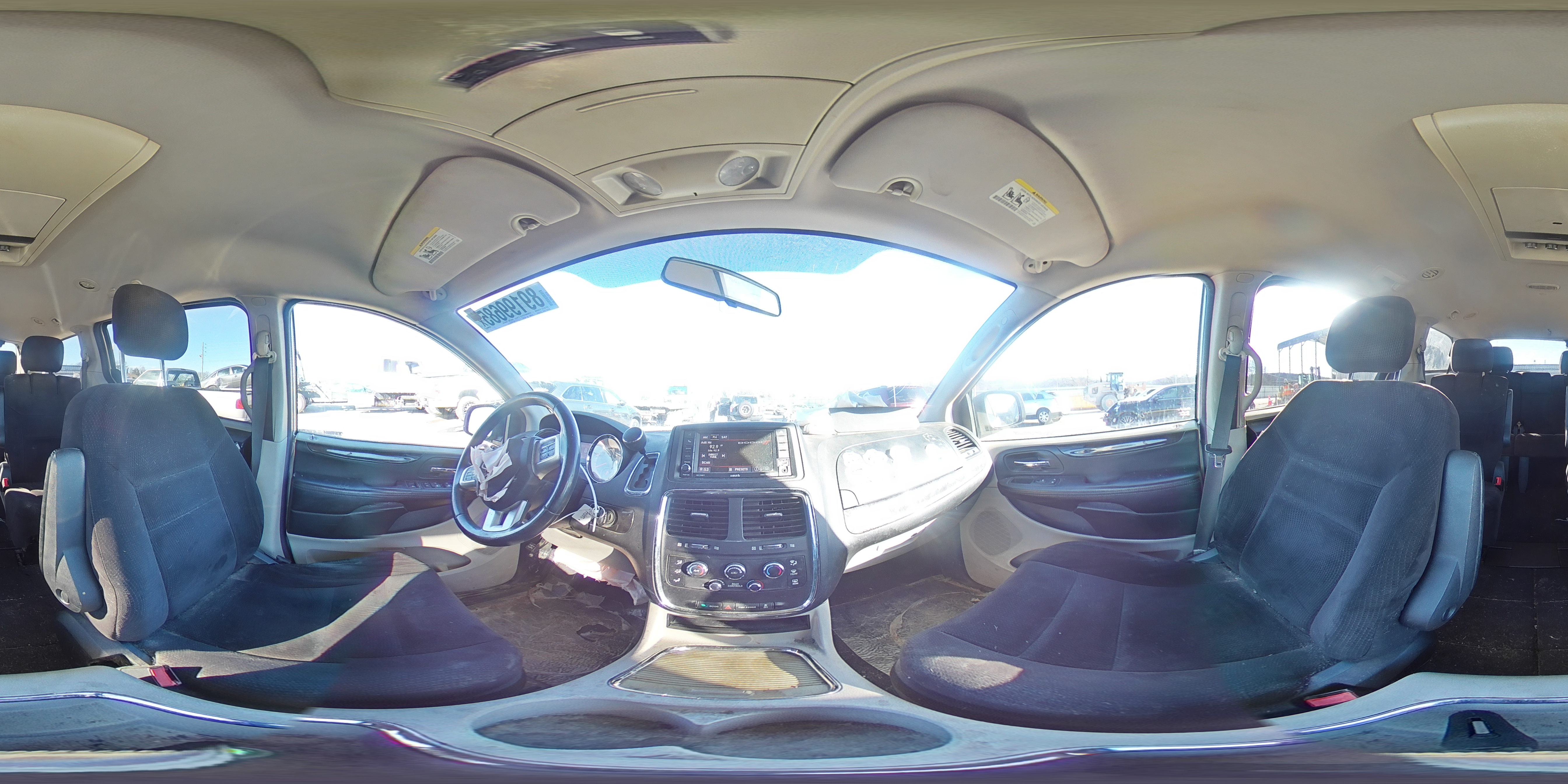 2014 Dodge Caravan - Image 15