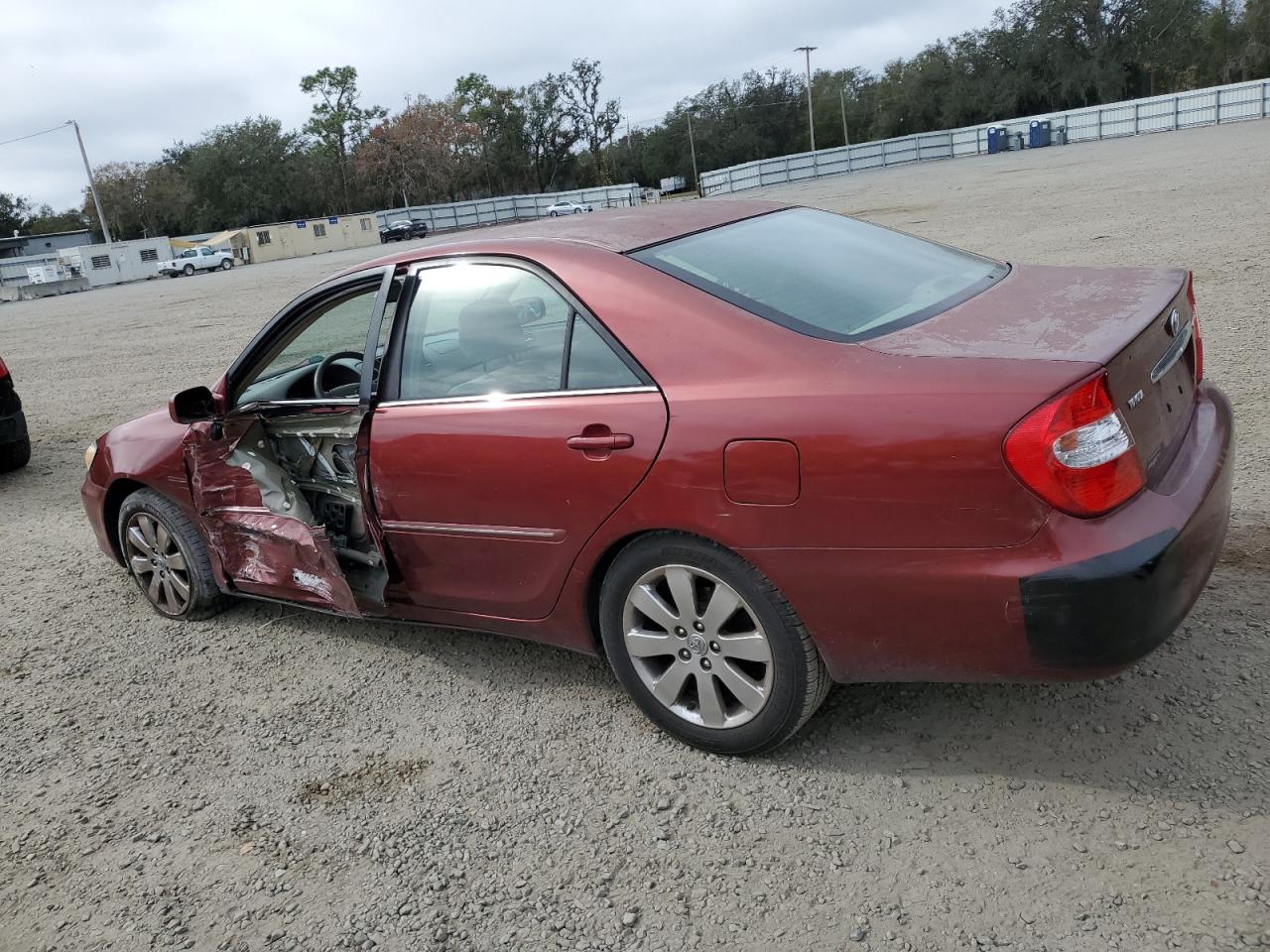 2004 Toyota Camry - Image 2