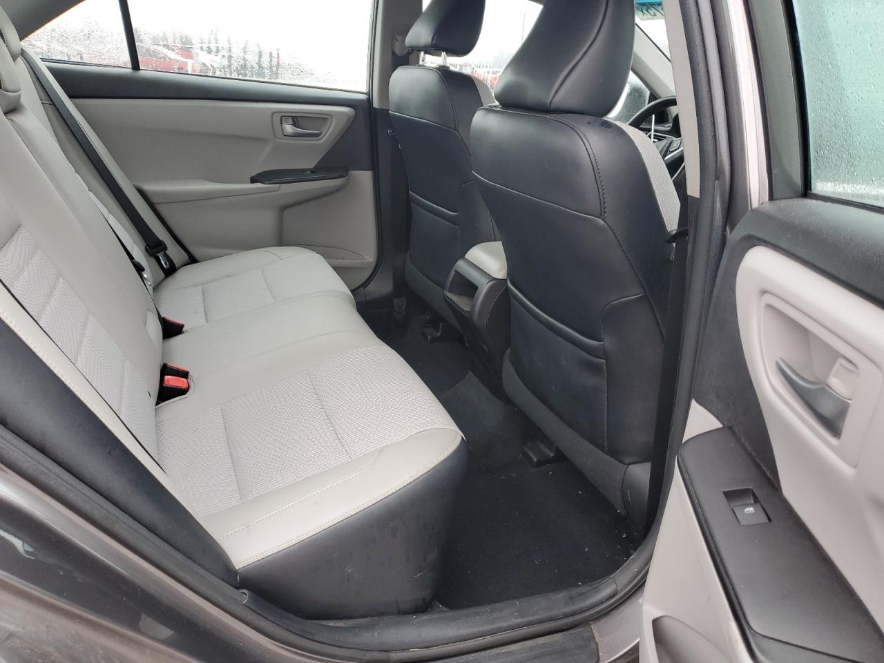 2017 Toyota Camry - Image 10