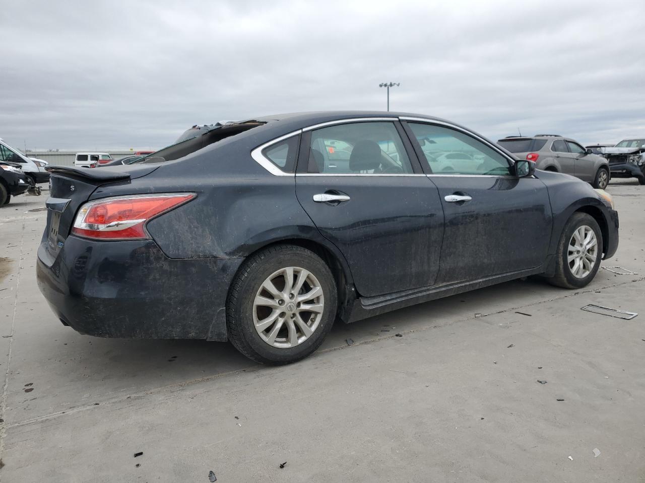 2014 Nissan Altima - Image 3