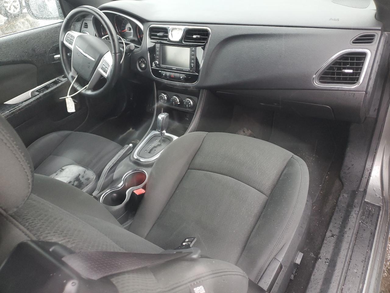 2011 Chrysler 200 - Image 8