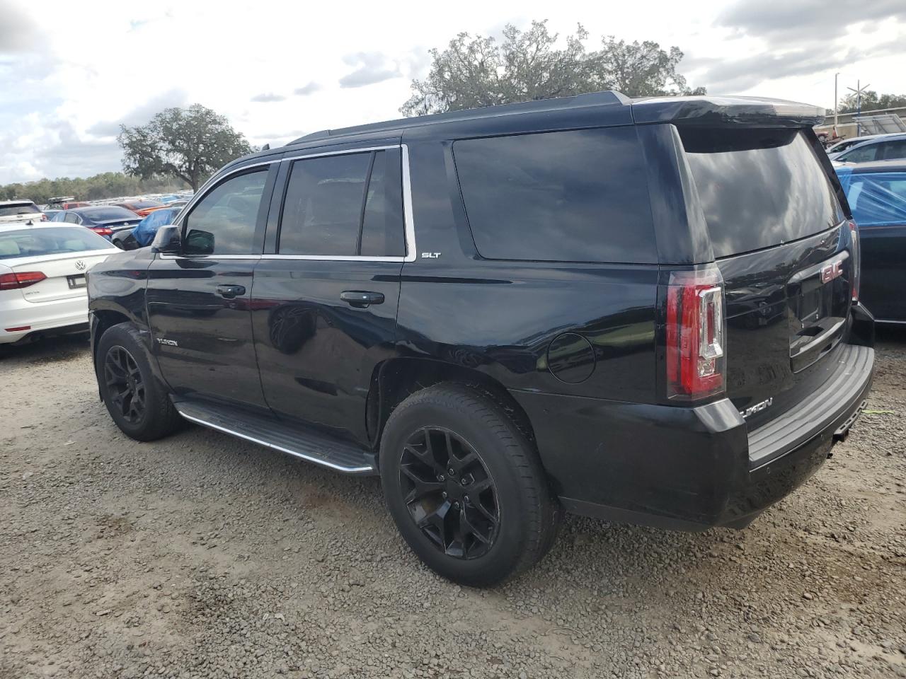 2016 GMC Yukon - Image 2