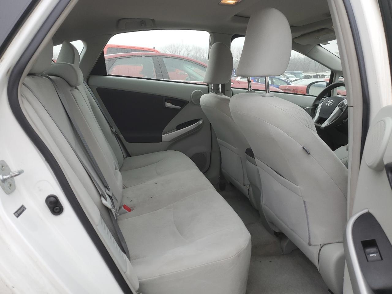 2010 Toyota Prius - Image 10