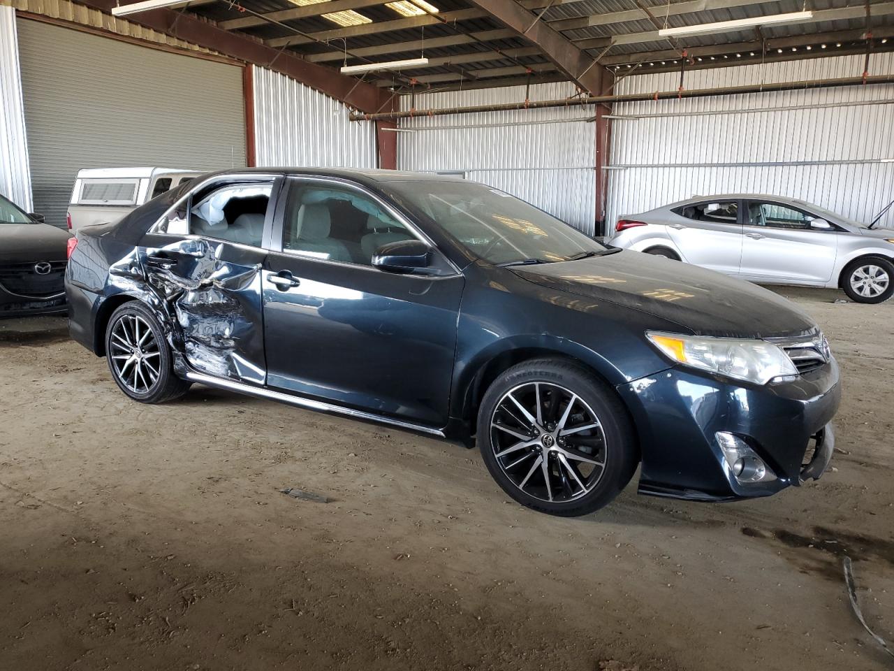2013 Toyota Camry - Image 4