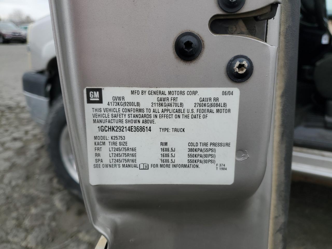 2004 Chevrolet Silverado - Image 12