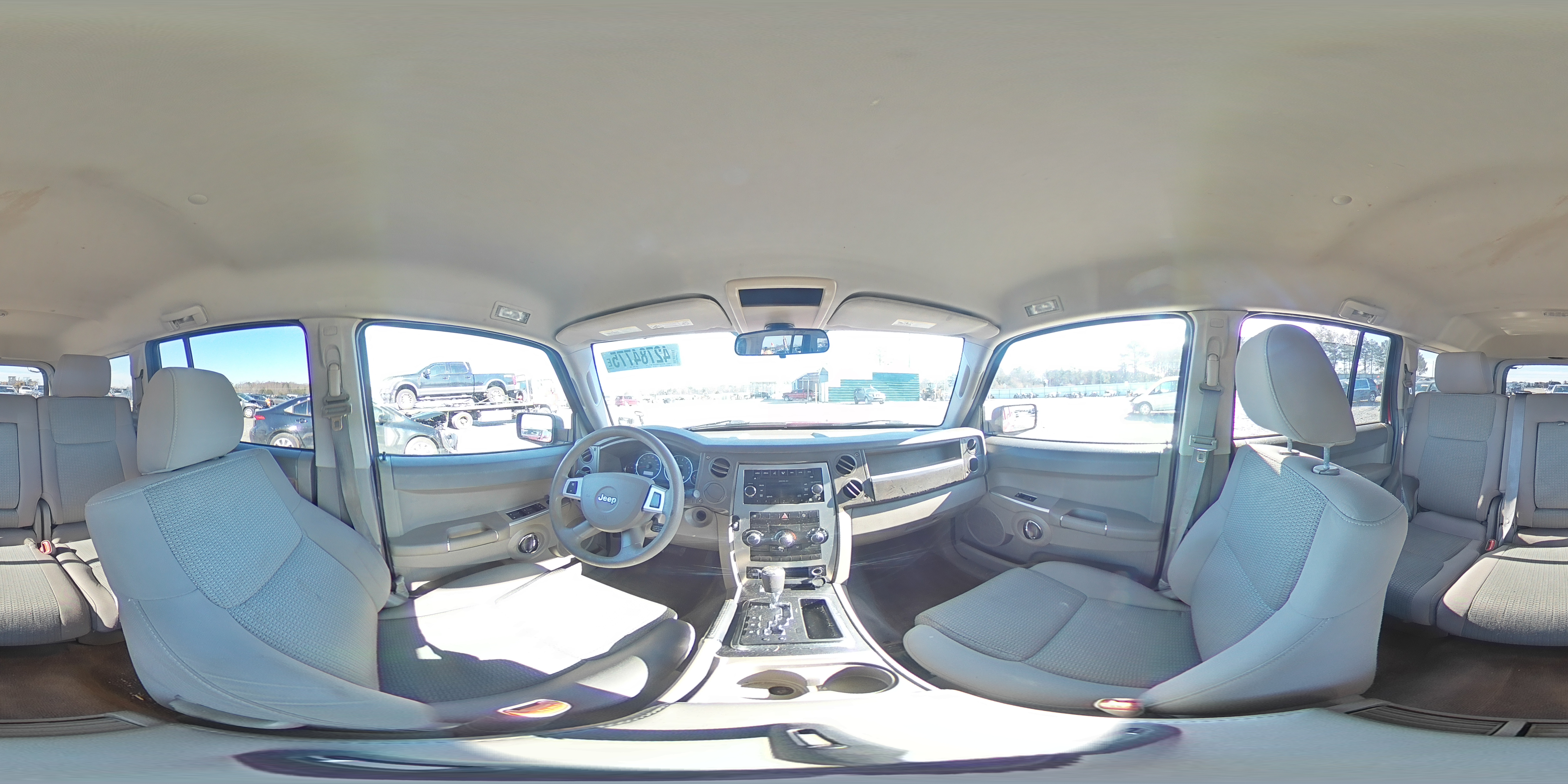 2009 Jeep Commander - Image 13